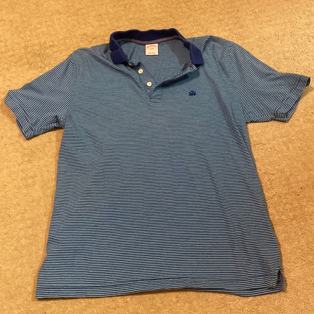 Men’s Brooks Brothers three button collared shirt! Size small